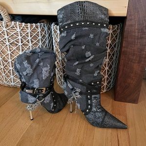 Wild rose heeled boots